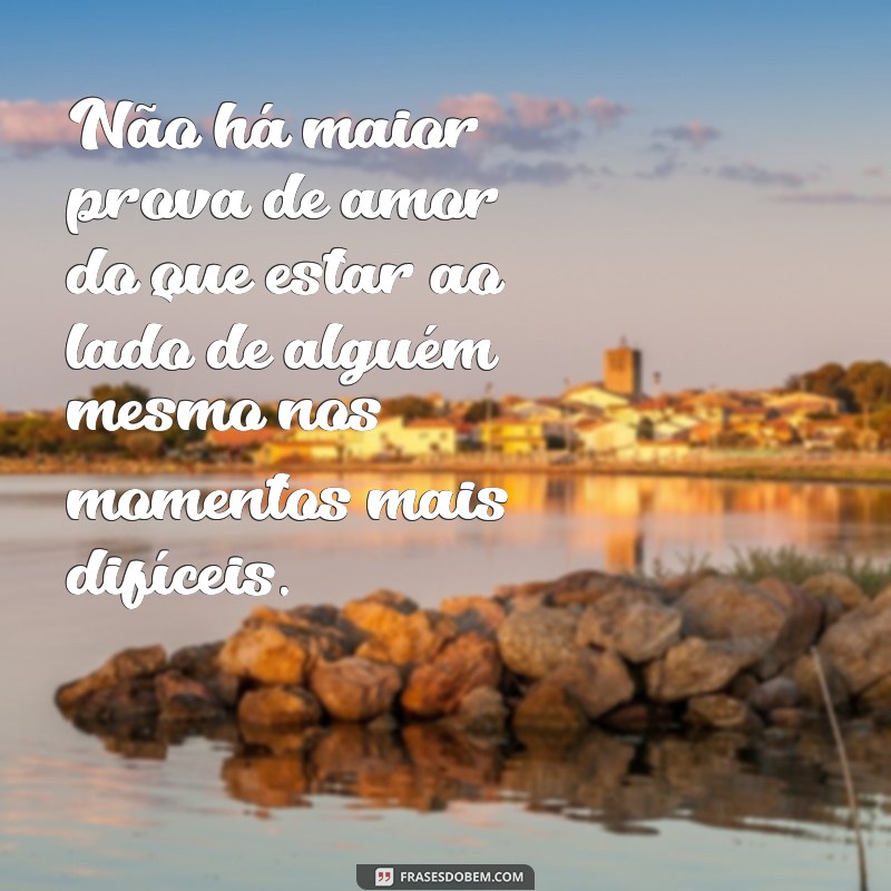 Descubra as melhores frases de amor indiretas para usar como status 