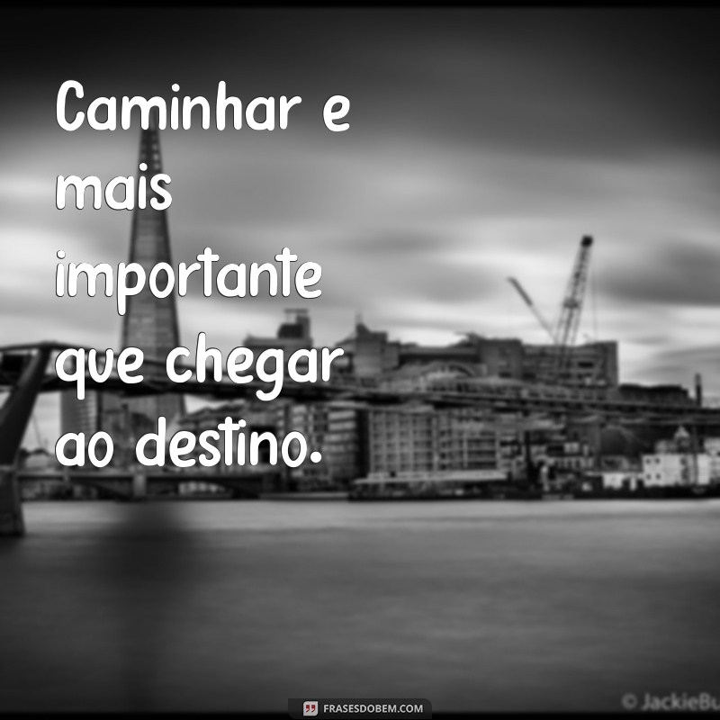 As Melhores Frases de Renato Russo: Reflexões e Inspirações do Ícone da Música Brasileira 