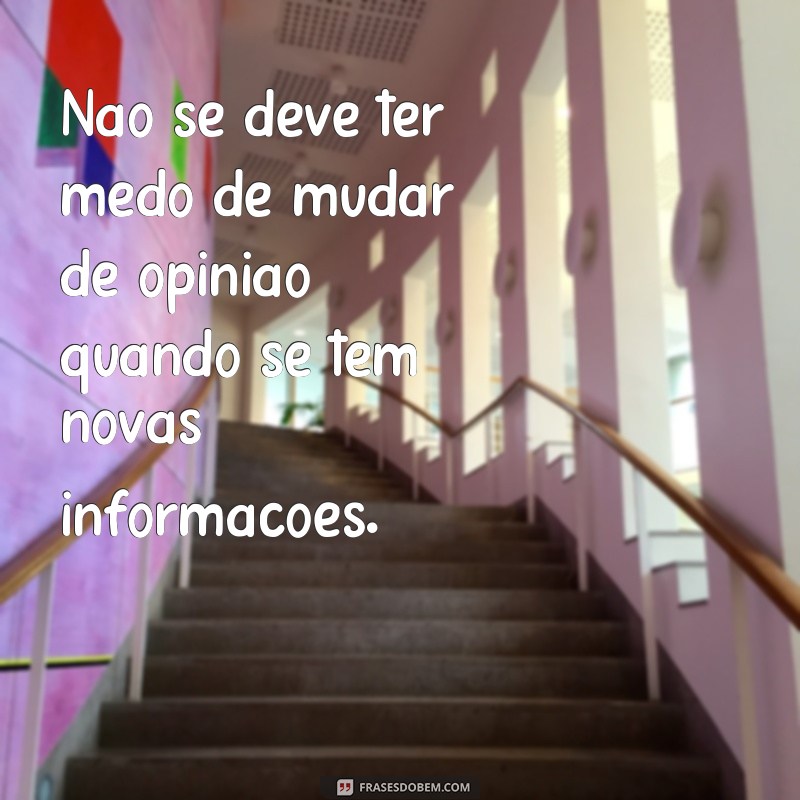 Conheça as melhores frases de Olavo de Carvalho e se inspire com sua sabedoria 