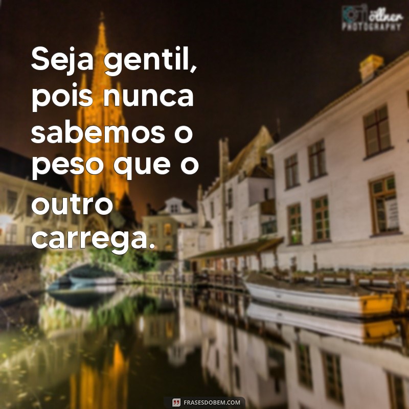 Descubra as melhores frases de amor e reflexão de Clarissa Corrêa 