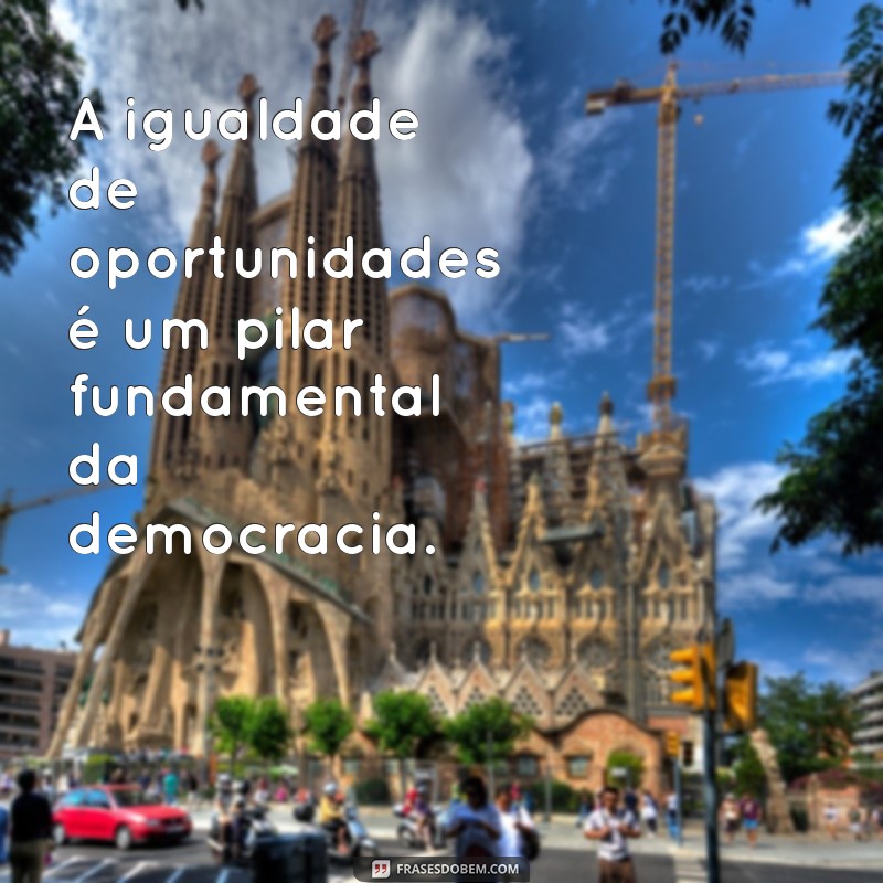 Frases Inspiradoras de Margaret Thatcher sobre Democracia e Liderança 