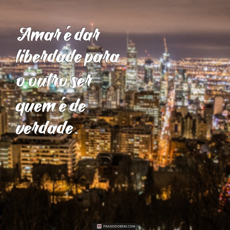 Descubra as melhores frases de Clodovil para inspirar seu dia! 