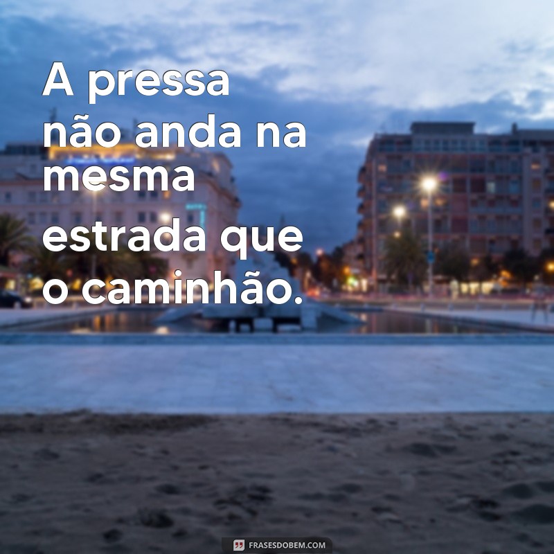 Descubra as melhores frases para personalizar o parabrisa do seu caminhão 