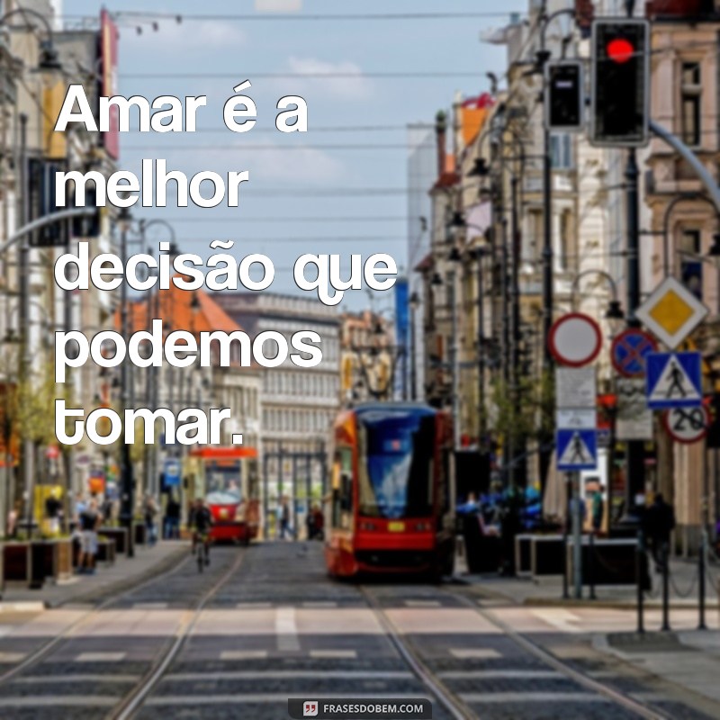 Descubra as melhores frases de Albert Einstein sobre o amor e se inspire! 