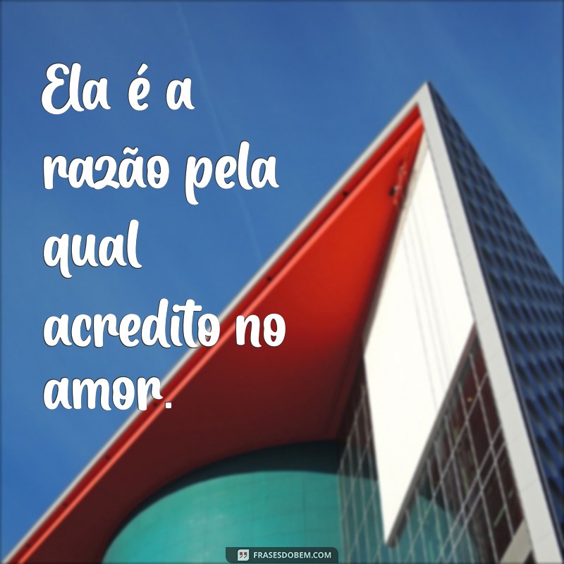 Status Ela É: Descubra as Melhores Frases para Inspirar e Compartilhar 