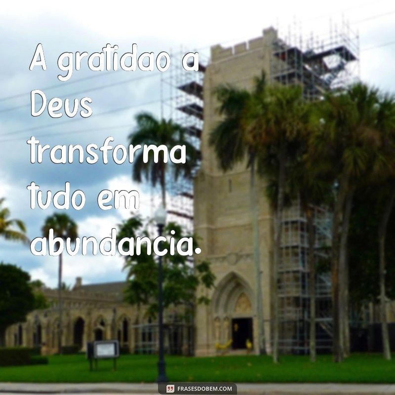 Frases Inspiradoras de Deus para Seu Status: Encontre Paz e Motivação 