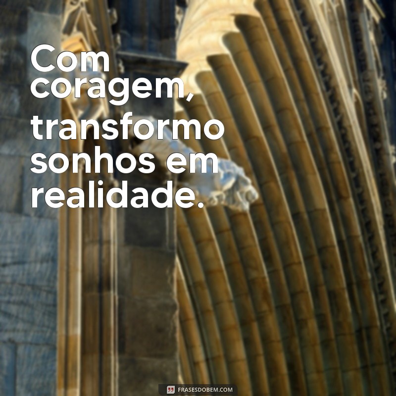 Frases de Empoderamento para Fotos: Inspire-se e Brilhe nas Redes Sociais 