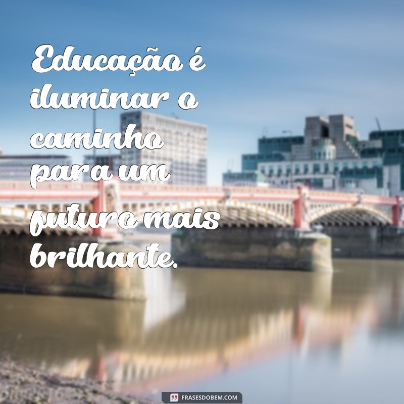 Importância da Educação: Transformando Vidas e Sociedades 