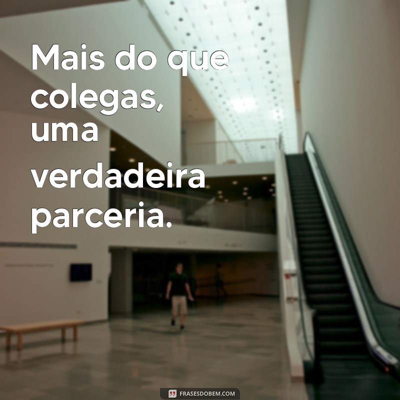 Melhores Frases para Fotos com Colegas de Trabalho: Inspire e Compartilhe 