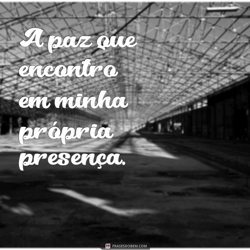 As Melhores Frases para Legendas de Fotos Sozinha: Inspire-se! 