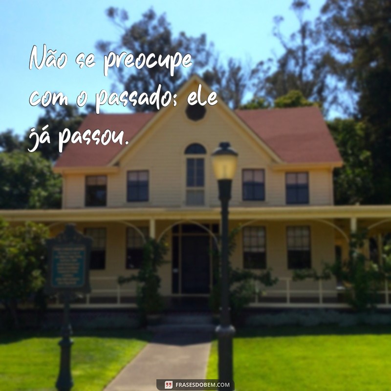 Frases Inspiradoras de Charles Chaplin para Usar em Seus Status 