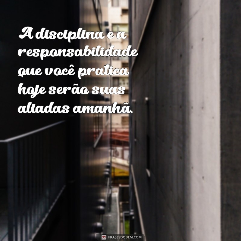 24 Frases Inspiradoras para Motivar Estagiários em Sua Jornada Profissional 