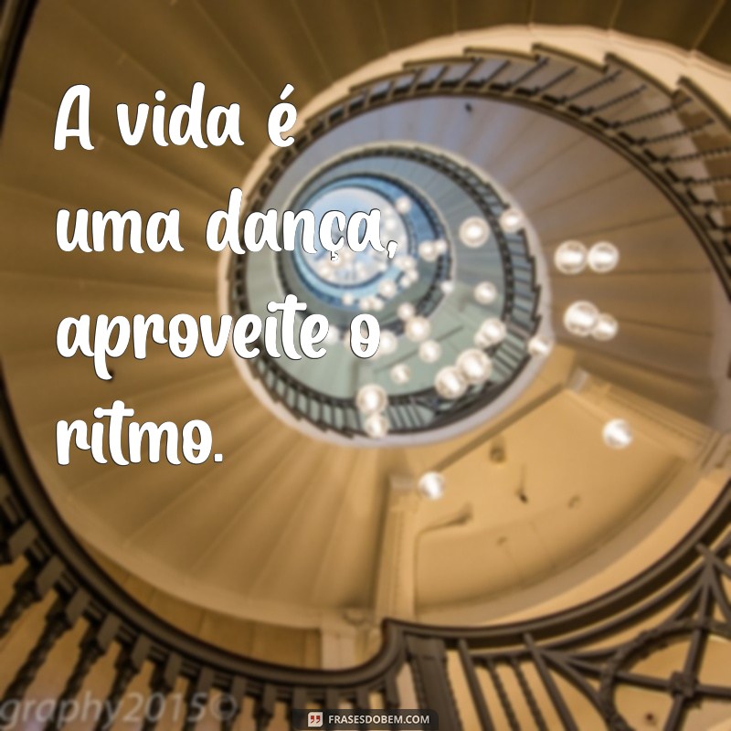 As Melhores Frases Bonitas para Legendar Suas Fotos e Encantar Seguidores 