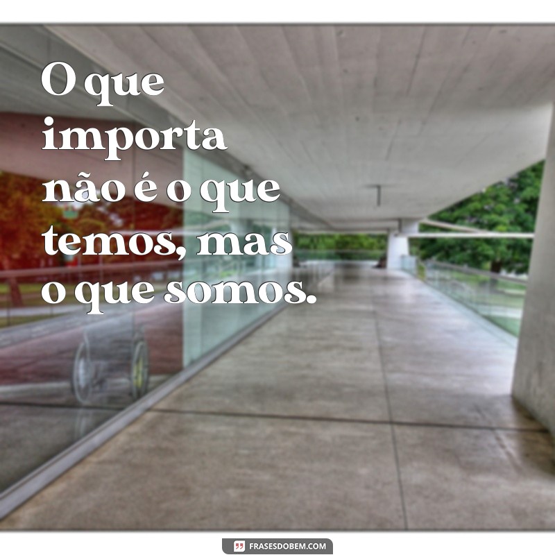 As Melhores Frases para Facebook: Inspire-se e Copie Agora! 