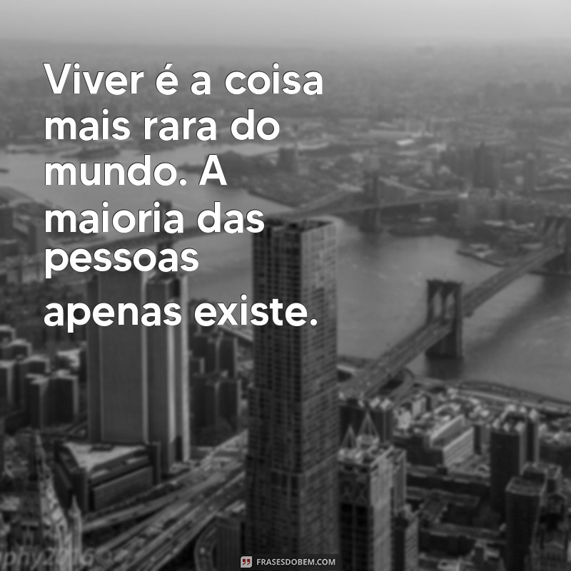 As Melhores Frases para Facebook: Inspire-se e Copie Agora! 