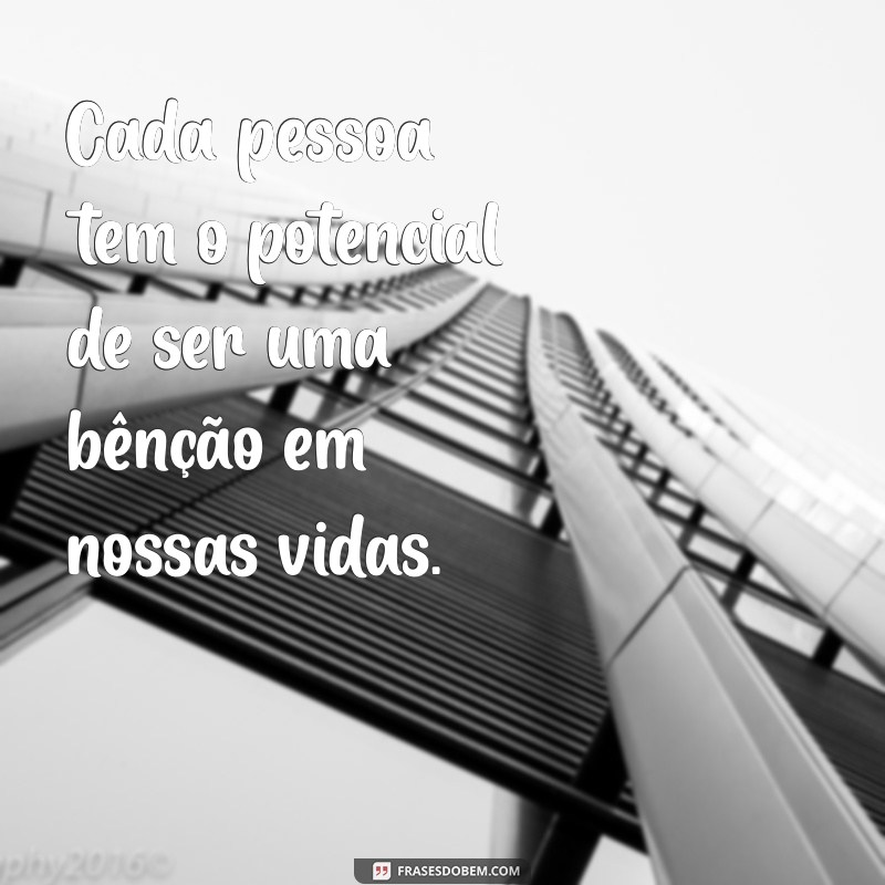 Como Deus Coloca Pessoas em Nossas Vidas: Entenda os Propósitos Divinos 