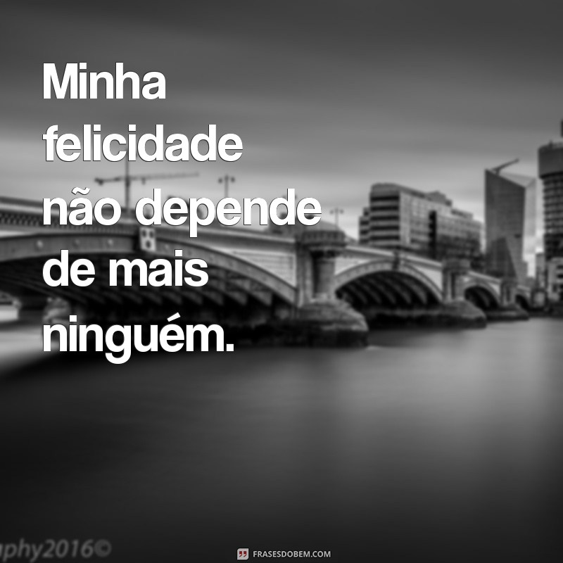 Frases Inspiradoras para Legendar Suas Fotos Sozinha no Instagram 