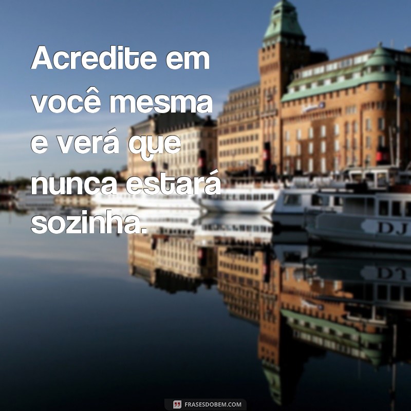 Encante suas redes sociais com as melhores frases status para foto sozinha no estilo Tumblr 