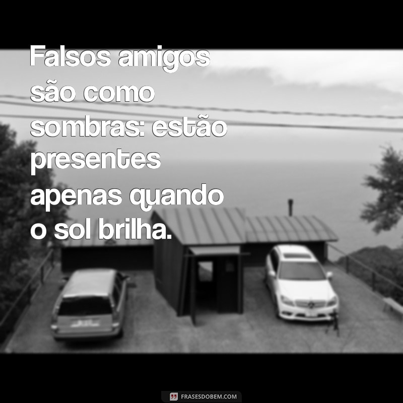 Descubra as Verdades Ocultas: Mensagens de Pessoas Falsas e Mentirosas 