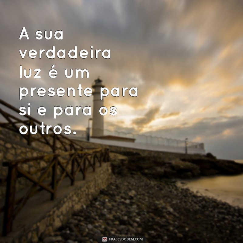 Como Ser Sua Própria Luz: Dicas para Autoconfiança e Autenticidade 