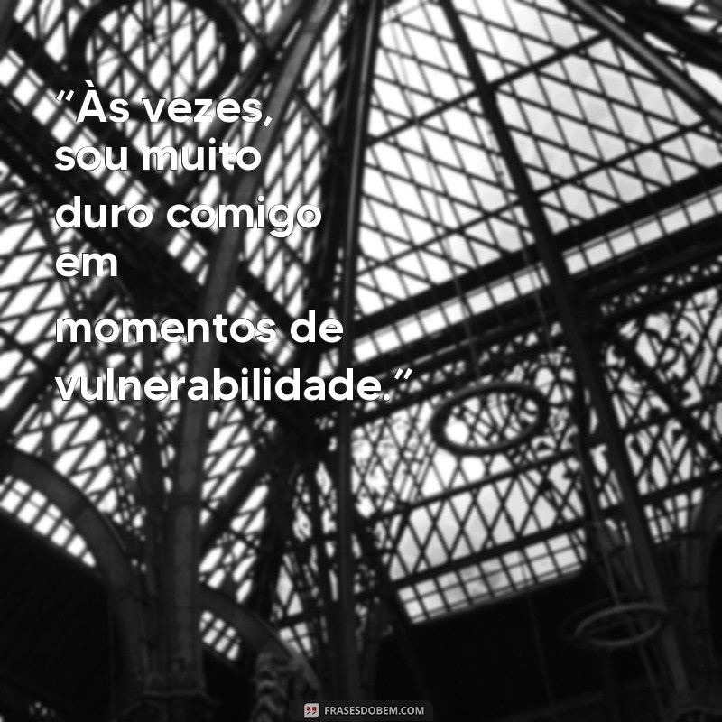 Como Praticar a Auto Crítica de Forma Construtiva e Transformadora 