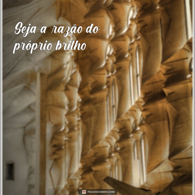 Frases Inspiradoras de Glamour e Elegância para Brilhar em Qualquer Ocasião 