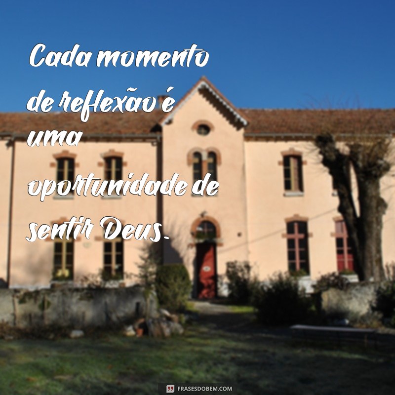 Frases Inspiradoras para Fotos Sozinha: Reflexões sobre Deus e Autoconhecimento 