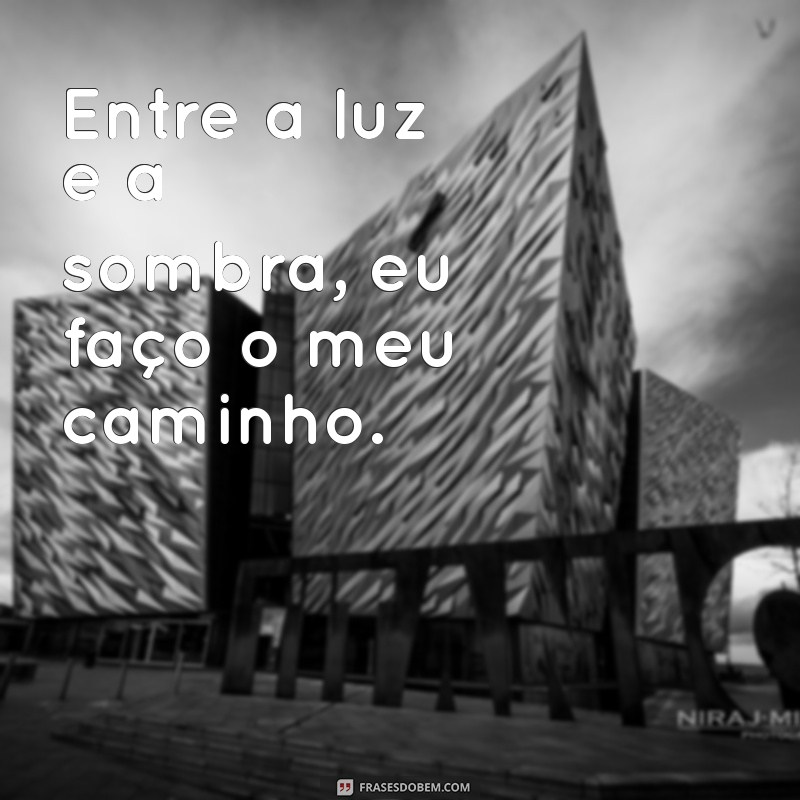 Melhores Frases para Fotos Sozinho: Inspirações Masculinas no Estilo Tumblr 