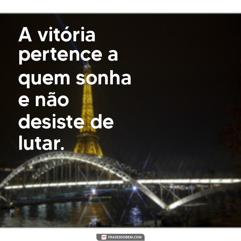 Descubra o Significado de Sonhar Lutando: Interpretações e Mensagens Ocultas 