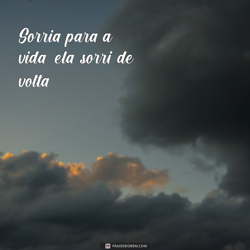 Poemas Motivacionais Curtos para Inspirar Seu Dia 