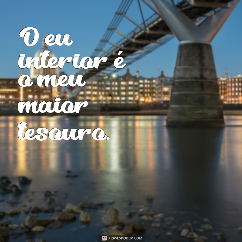 Frases Inspiradoras para Legendar Suas Fotos Sozinha no Instagram 