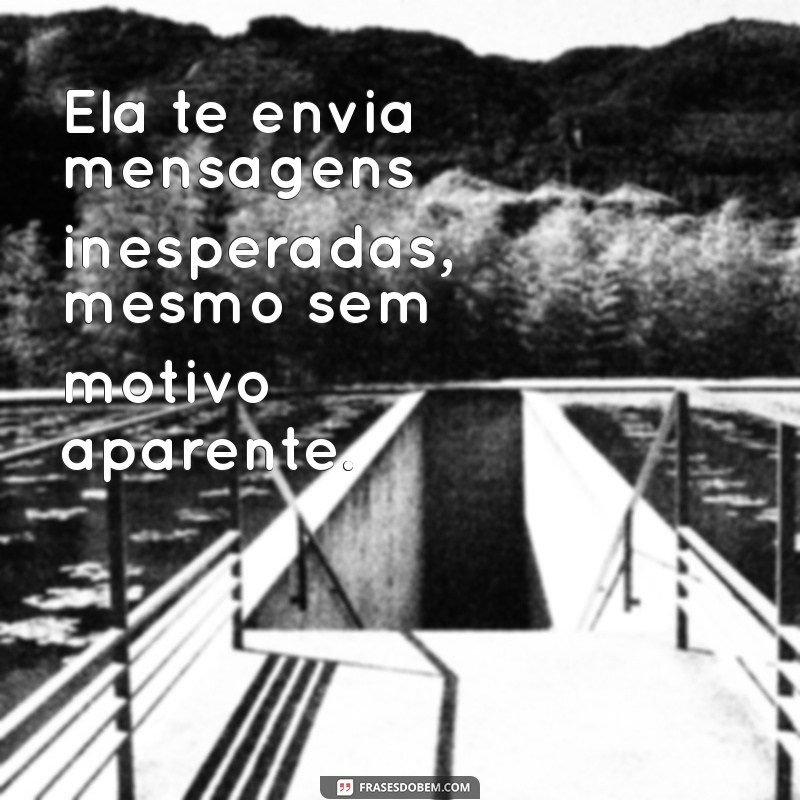 como saber se uma pessoa está pensando em você Ela te envia mensagens inesperadas, mesmo sem motivo aparente.