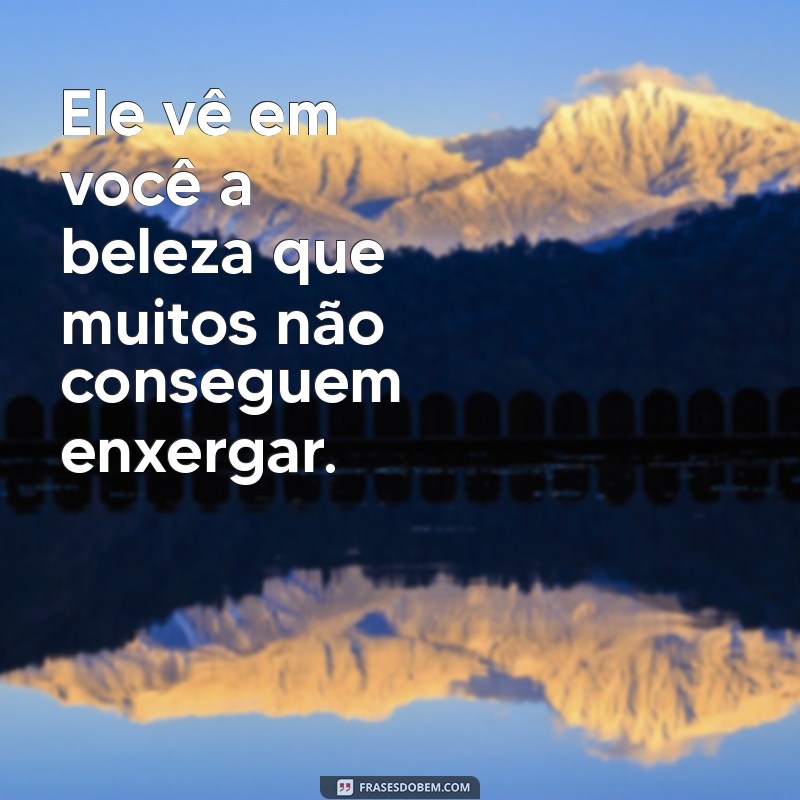 Descubra a Letra da Música Ele Não Desiste de Você: Análise e Significado 