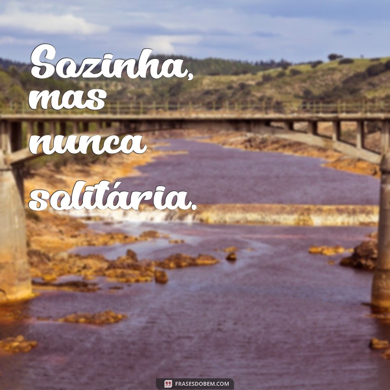 As Melhores Frases para Fotos Sozinha no Facebook: Inspire-se e Compartilhe! 