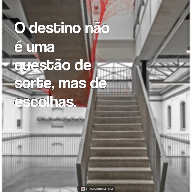 Descubra as Melhores Frases de Júlio César: Inspiração e Sabedoria do Grande Líder 