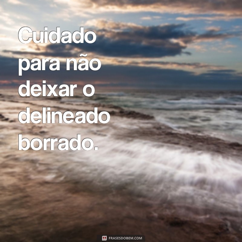 Descubra as 28 frases de maquiagem básicas que toda mulher deve saber! 