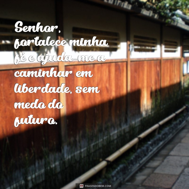 Oração de Libertação Forte: Encontre Paz e Libertação Espiritual 