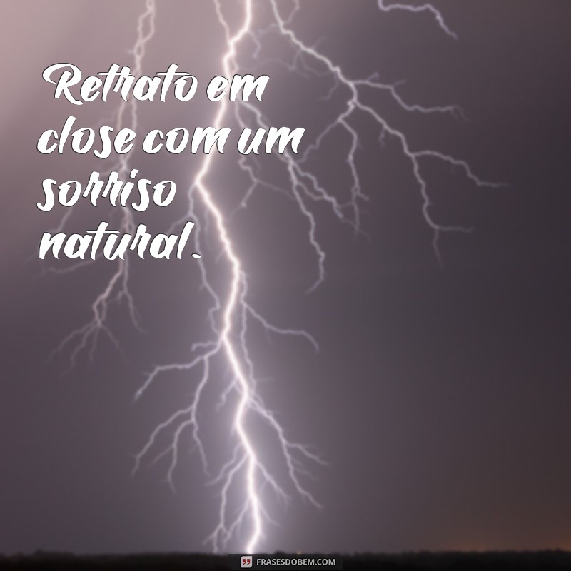 ideias de fotos para perfil do whatsapp Retrato em close com um sorriso natural.