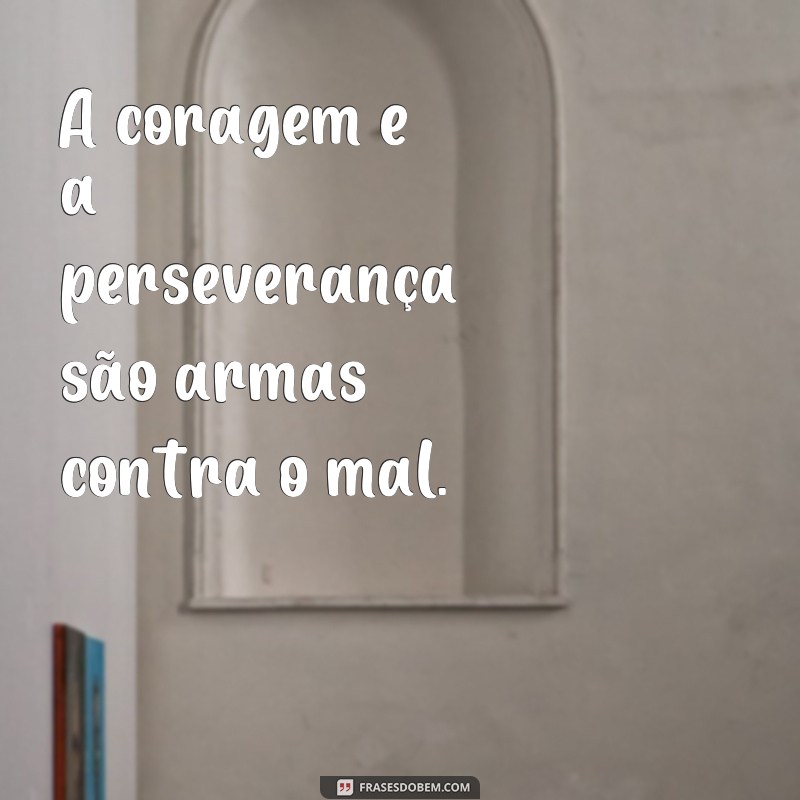 Conheça as melhores frases de livramento do mal para se inspirar e proteger 