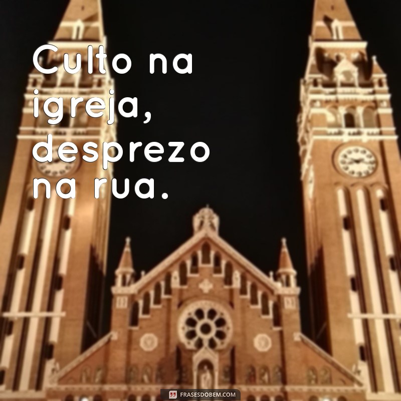 Crente Hipócrita: Como Identificar e Lidar com a Hipocrisia na Fé 