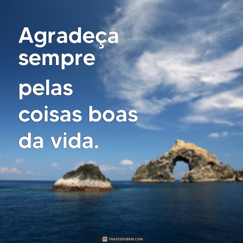 Descubra as melhores frases curtas para arrasar na sua foto de perfil do Facebook! 